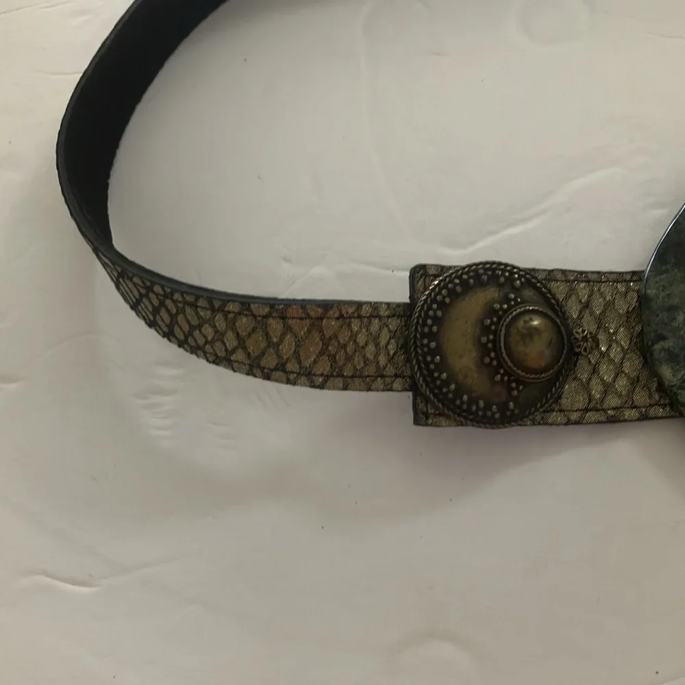 FINAL MARKDOWN Detailed ladies belt